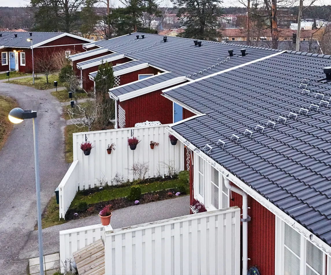 CC Plåt & Tak Takunderhållning
